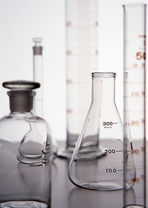 マイクロスコープとCTを使用した治療